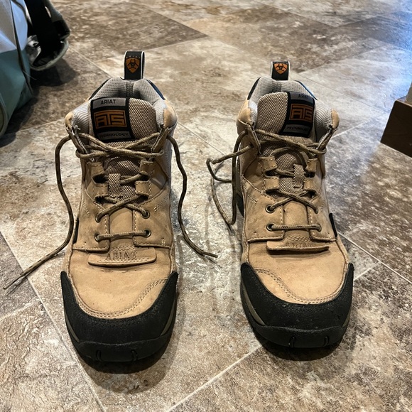Ariat Ankle Boots - 9B - Picture 1 of 5